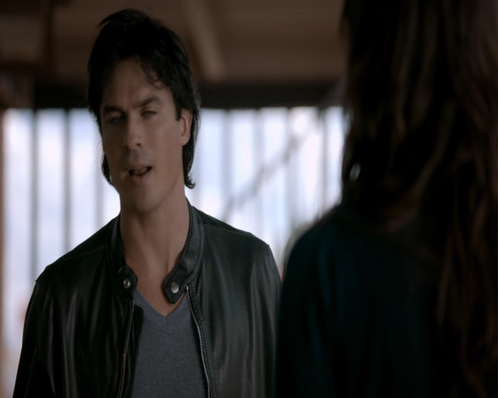 VampireDiaries-dot-nl_VampireDiaries-8x06DetouredOnSomeRandomBackwoodsPathToHell0853.jpg