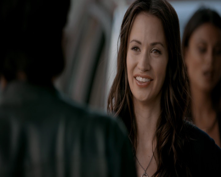 VampireDiaries-dot-nl_VampireDiaries-8x06DetouredOnSomeRandomBackwoodsPathToHell0868.jpg