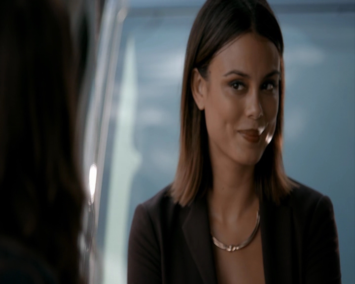 VampireDiaries-dot-nl_VampireDiaries-8x06DetouredOnSomeRandomBackwoodsPathToHell0907.jpg