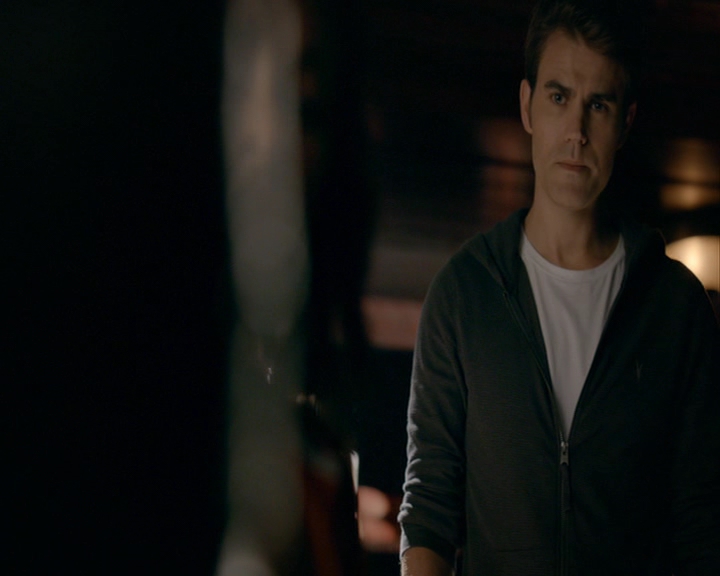 VampireDiaries-dot-nl_VampireDiaries-8x06DetouredOnSomeRandomBackwoodsPathToHell0912.jpg