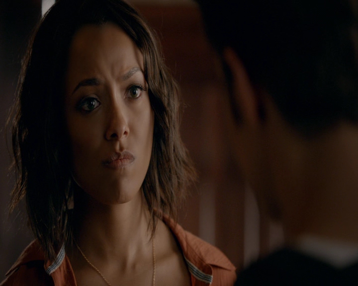 VampireDiaries-dot-nl_VampireDiaries-8x06DetouredOnSomeRandomBackwoodsPathToHell0921.jpg