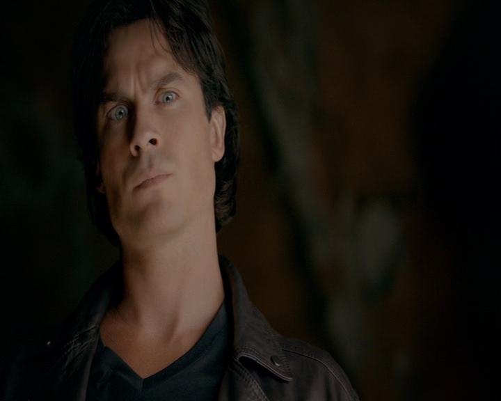 VampireDiaries-dot-nl_VampireDiaries-8x06DetouredOnSomeRandomBackwoodsPathToHell1022.jpg