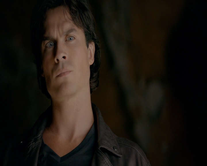 VampireDiaries-dot-nl_VampireDiaries-8x06DetouredOnSomeRandomBackwoodsPathToHell1023.jpg