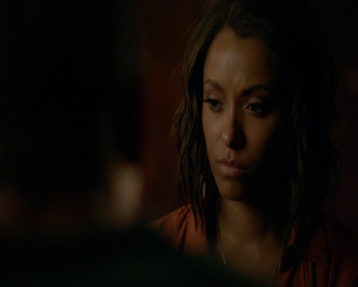 VampireDiaries-dot-nl_VampireDiaries-8x06DetouredOnSomeRandomBackwoodsPathToHell1151.jpg