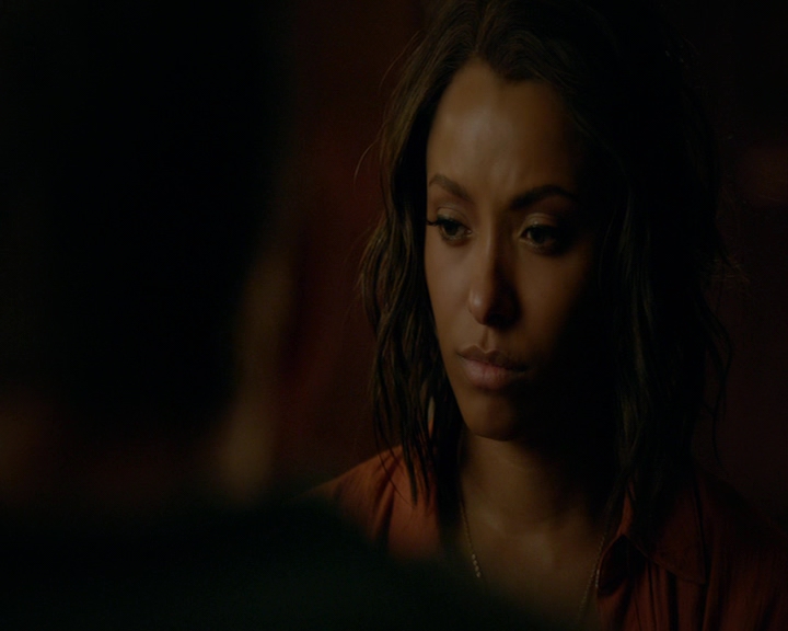 VampireDiaries-dot-nl_VampireDiaries-8x06DetouredOnSomeRandomBackwoodsPathToHell1152.jpg