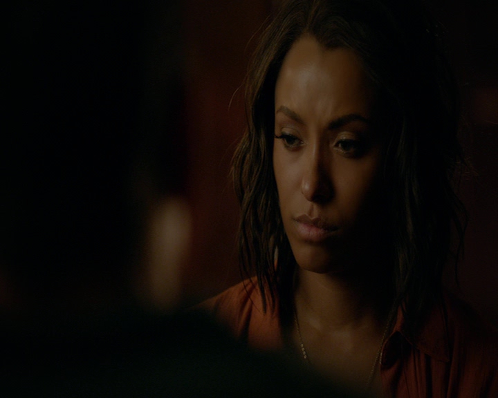 VampireDiaries-dot-nl_VampireDiaries-8x06DetouredOnSomeRandomBackwoodsPathToHell1153.jpg