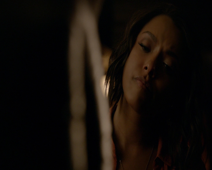 VampireDiaries-dot-nl_VampireDiaries-8x06DetouredOnSomeRandomBackwoodsPathToHell1167.jpg