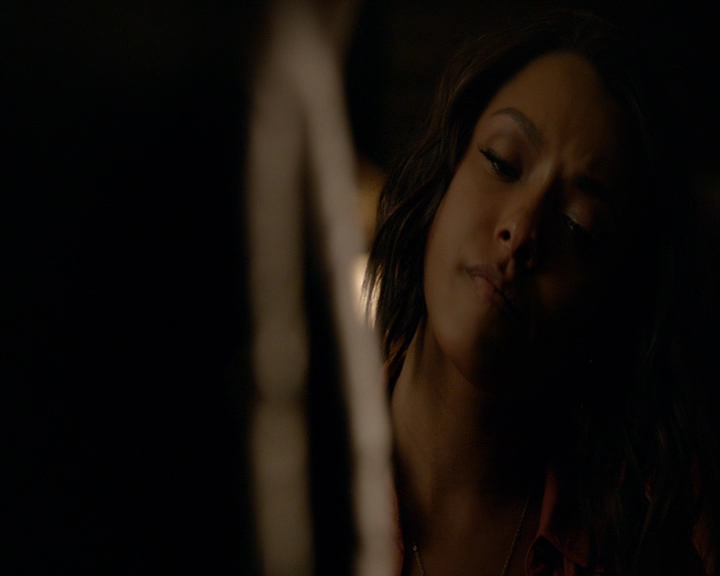 VampireDiaries-dot-nl_VampireDiaries-8x06DetouredOnSomeRandomBackwoodsPathToHell1168.jpg