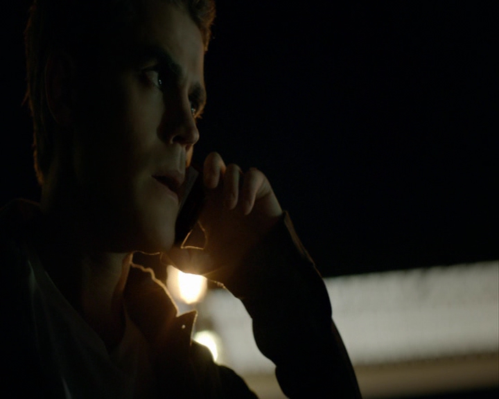 VampireDiaries-dot-nl_VampireDiaries-8x06DetouredOnSomeRandomBackwoodsPathToHell1219.jpg