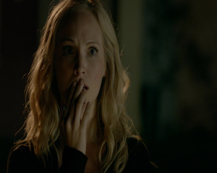 VampireDiaries-dot-nl_VampireDiaries-8x06DetouredOnSomeRandomBackwoodsPathToHell1257.jpg