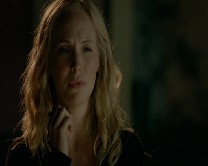 VampireDiaries-dot-nl_VampireDiaries-8x06DetouredOnSomeRandomBackwoodsPathToHell1258.jpg