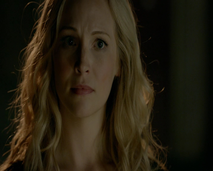 VampireDiaries-dot-nl_VampireDiaries-8x06DetouredOnSomeRandomBackwoodsPathToHell1289.jpg