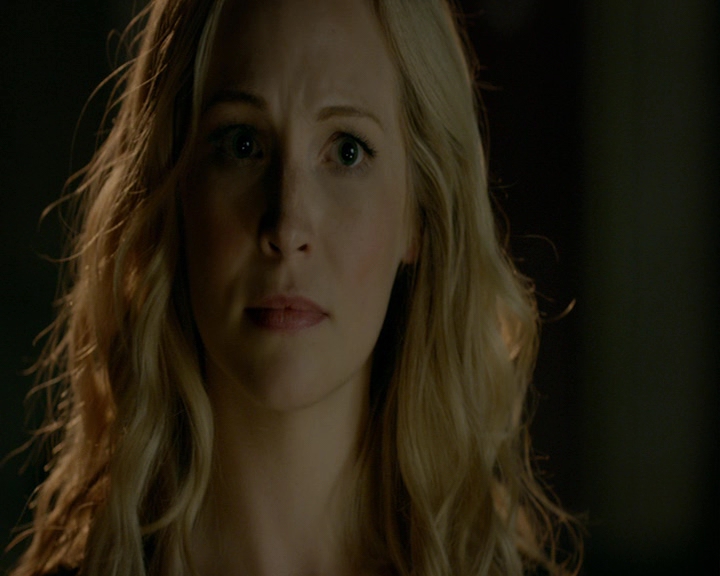 VampireDiaries-dot-nl_VampireDiaries-8x06DetouredOnSomeRandomBackwoodsPathToHell1290.jpg