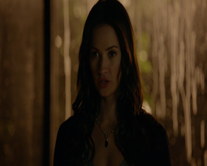 VampireDiaries-dot-nl_VampireDiaries-8x06DetouredOnSomeRandomBackwoodsPathToHell1293.jpg