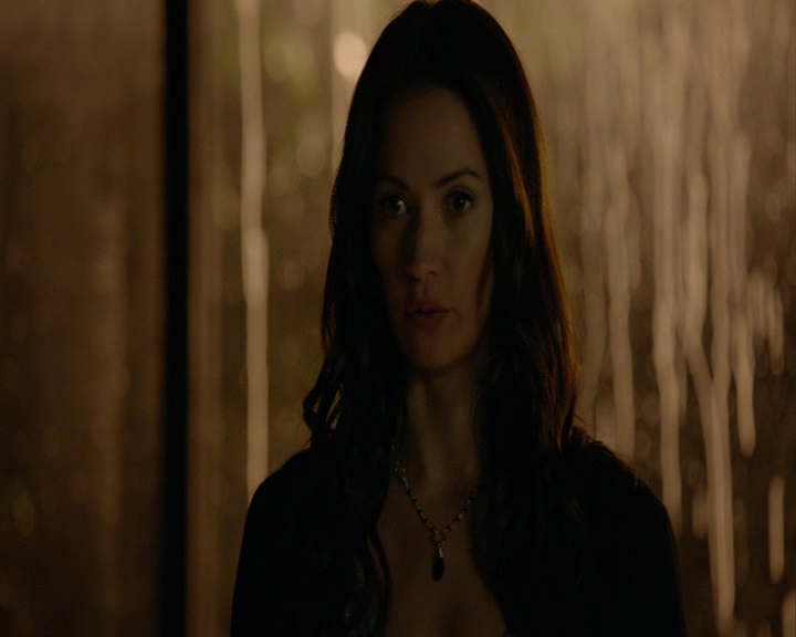 VampireDiaries-dot-nl_VampireDiaries-8x06DetouredOnSomeRandomBackwoodsPathToHell1294.jpg