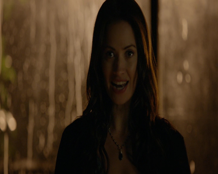 VampireDiaries-dot-nl_VampireDiaries-8x06DetouredOnSomeRandomBackwoodsPathToHell1303.jpg