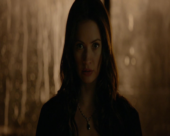 VampireDiaries-dot-nl_VampireDiaries-8x06DetouredOnSomeRandomBackwoodsPathToHell1304.jpg