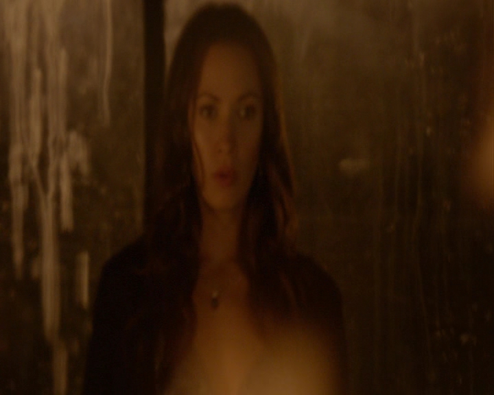 VampireDiaries-dot-nl_VampireDiaries-8x06DetouredOnSomeRandomBackwoodsPathToHell1310.jpg