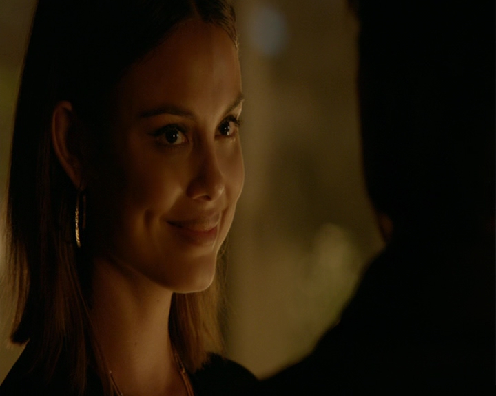 VampireDiaries-dot-nl_VampireDiaries-8x06DetouredOnSomeRandomBackwoodsPathToHell1332.jpg