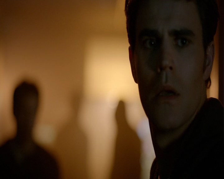 VampireDiaries-dot-nl_VampireDiaries-8x06DetouredOnSomeRandomBackwoodsPathToHell1354.jpg