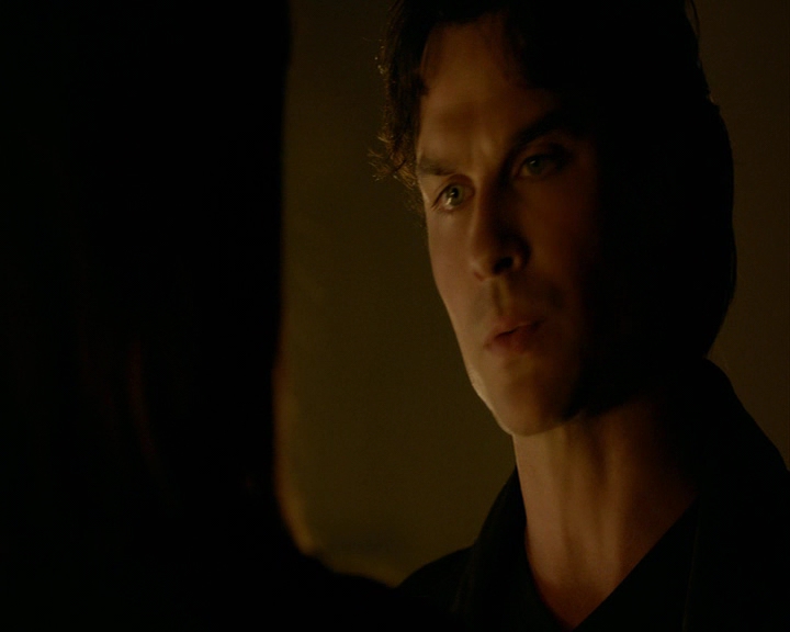 VampireDiaries-dot-nl_VampireDiaries-8x06DetouredOnSomeRandomBackwoodsPathToHell1359.jpg