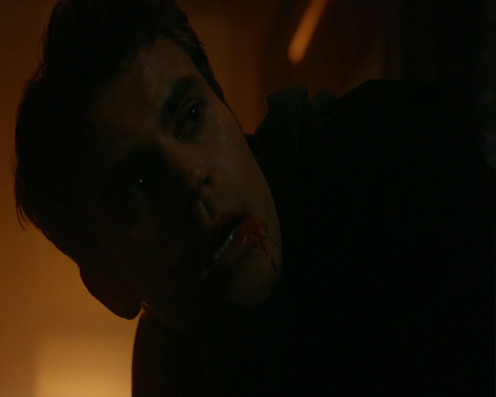 VampireDiaries-dot-nl_VampireDiaries-8x06DetouredOnSomeRandomBackwoodsPathToHell1423.jpg