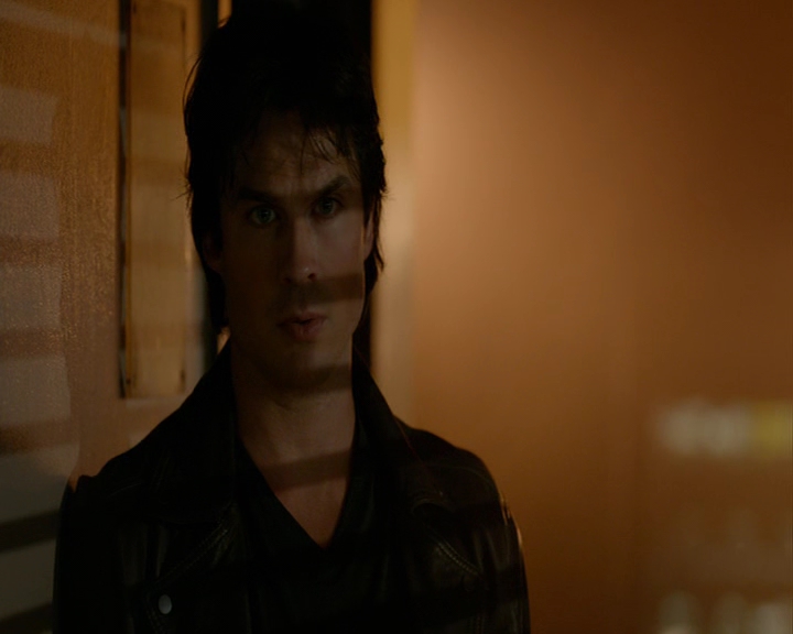 VampireDiaries-dot-nl_VampireDiaries-8x06DetouredOnSomeRandomBackwoodsPathToHell1437.jpg