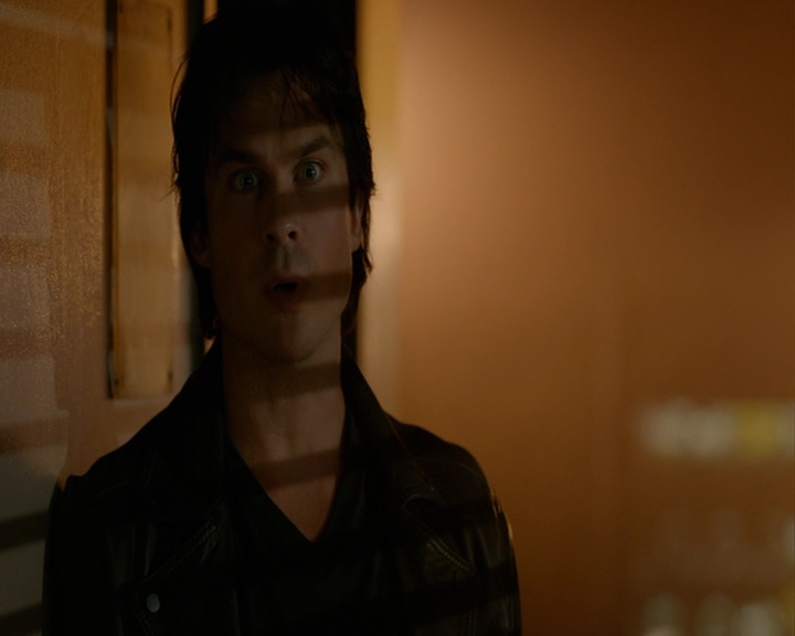 VampireDiaries-dot-nl_VampireDiaries-8x06DetouredOnSomeRandomBackwoodsPathToHell1442.jpg