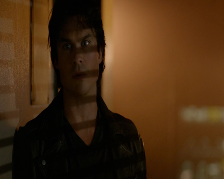 VampireDiaries-dot-nl_VampireDiaries-8x06DetouredOnSomeRandomBackwoodsPathToHell1443.jpg