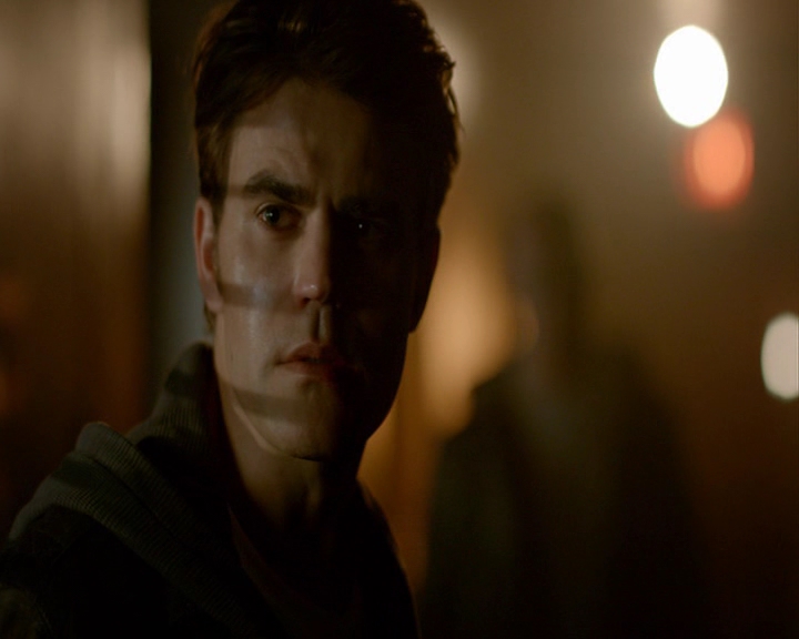 VampireDiaries-dot-nl_VampireDiaries-8x06DetouredOnSomeRandomBackwoodsPathToHell1446.jpg