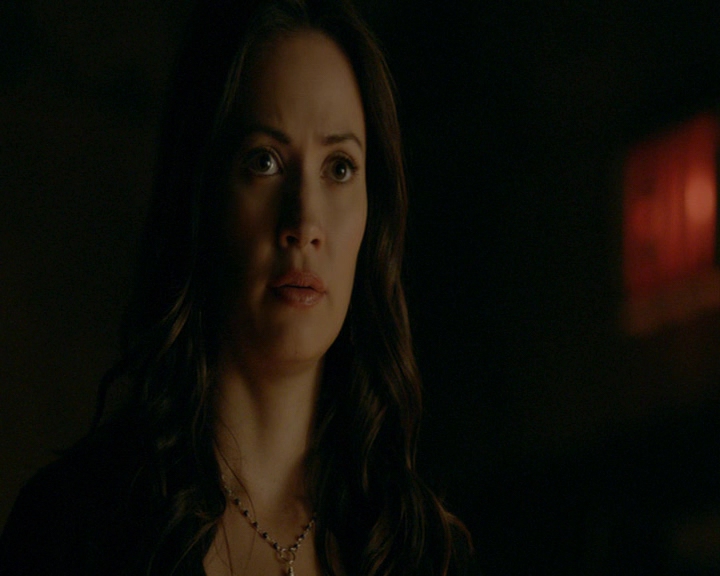 VampireDiaries-dot-nl_VampireDiaries-8x06DetouredOnSomeRandomBackwoodsPathToHell1497.jpg