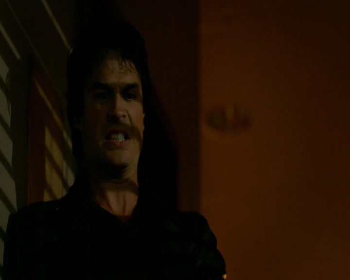 VampireDiaries-dot-nl_VampireDiaries-8x06DetouredOnSomeRandomBackwoodsPathToHell1512.jpg