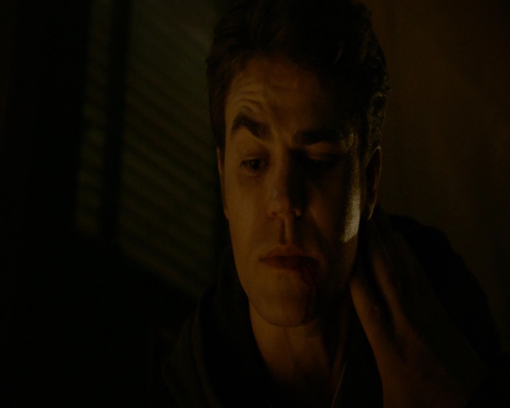 VampireDiaries-dot-nl_VampireDiaries-8x06DetouredOnSomeRandomBackwoodsPathToHell1550.jpg