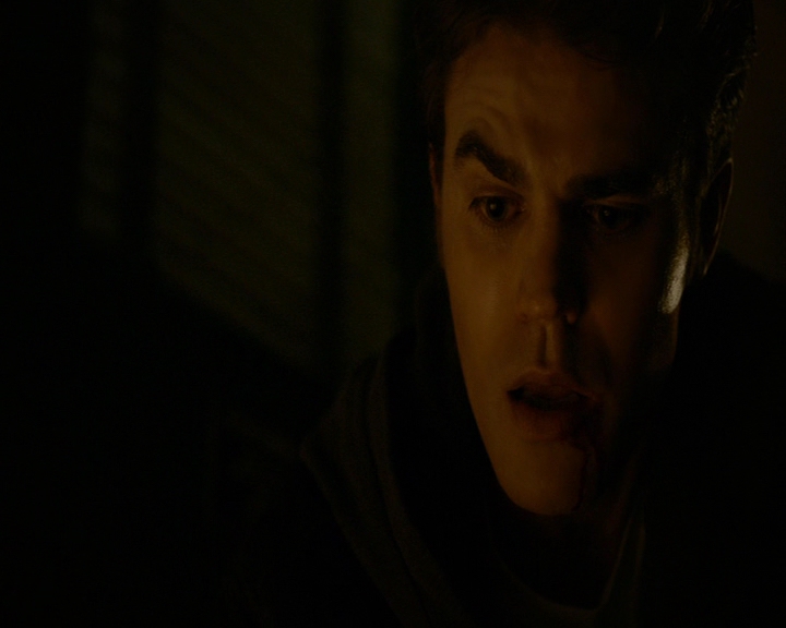 VampireDiaries-dot-nl_VampireDiaries-8x06DetouredOnSomeRandomBackwoodsPathToHell1552.jpg