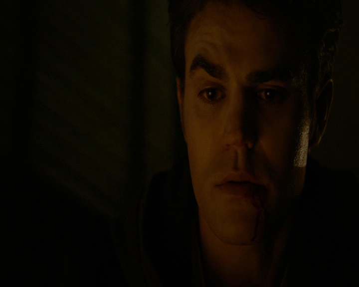 VampireDiaries-dot-nl_VampireDiaries-8x06DetouredOnSomeRandomBackwoodsPathToHell1557.jpg