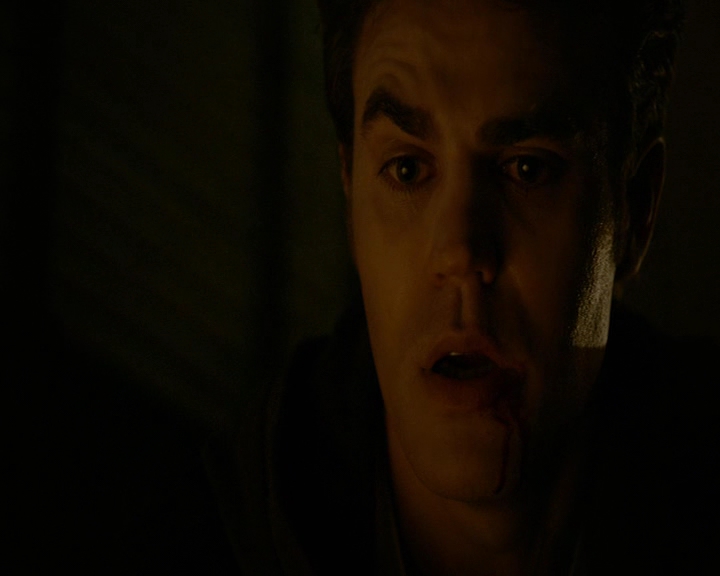 VampireDiaries-dot-nl_VampireDiaries-8x06DetouredOnSomeRandomBackwoodsPathToHell1558.jpg