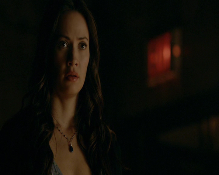 VampireDiaries-dot-nl_VampireDiaries-8x06DetouredOnSomeRandomBackwoodsPathToHell1580.jpg