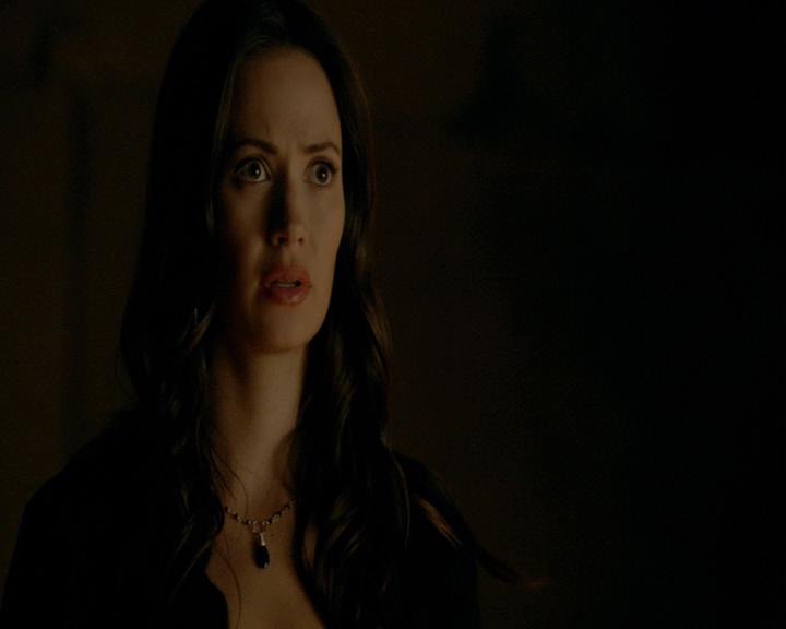 VampireDiaries-dot-nl_VampireDiaries-8x06DetouredOnSomeRandomBackwoodsPathToHell1593.jpg