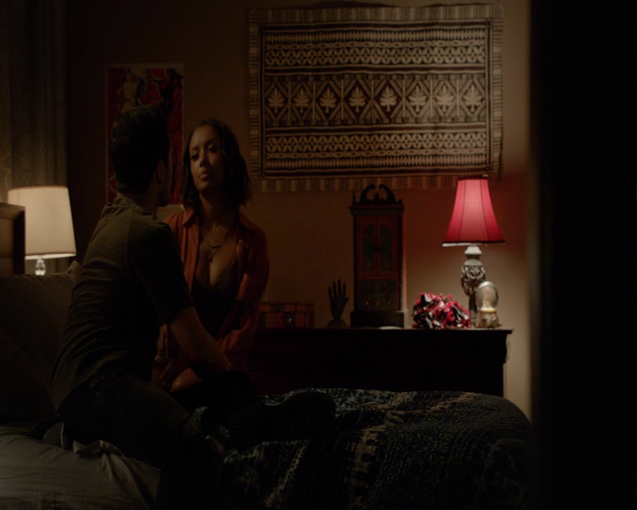 VampireDiaries-dot-nl_VampireDiaries-8x06DetouredOnSomeRandomBackwoodsPathToHell1699.jpg