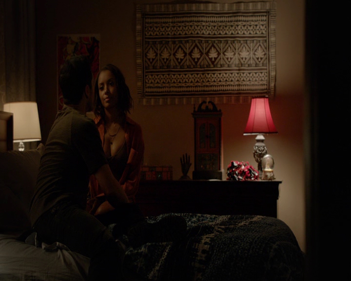 VampireDiaries-dot-nl_VampireDiaries-8x06DetouredOnSomeRandomBackwoodsPathToHell1700.jpg