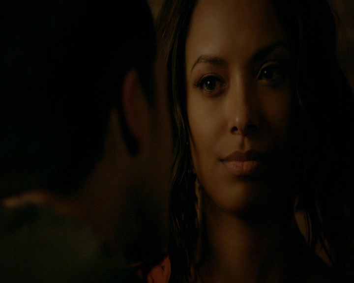 VampireDiaries-dot-nl_VampireDiaries-8x06DetouredOnSomeRandomBackwoodsPathToHell1742.jpg