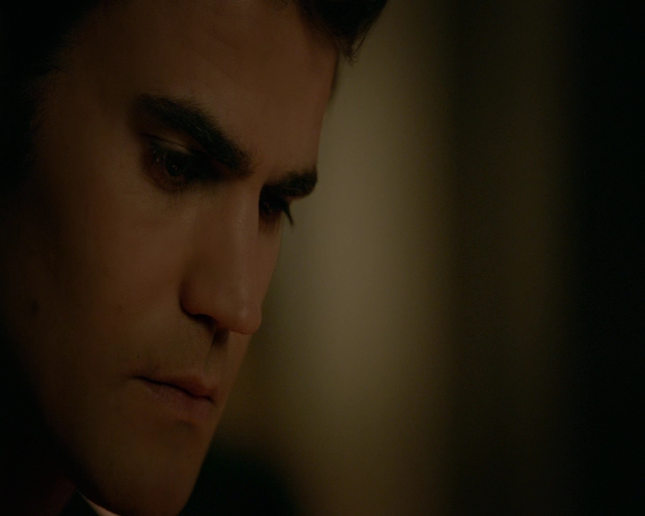 VampireDiaries-dot-nl_VampireDiaries-8x06DetouredOnSomeRandomBackwoodsPathToHell1954.jpg