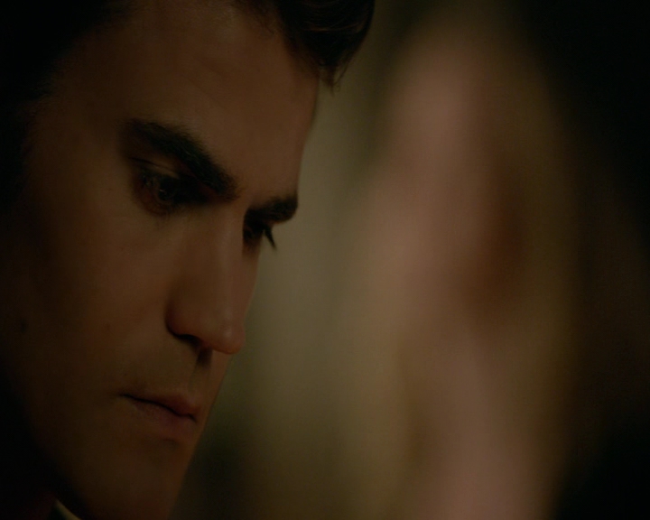 VampireDiaries-dot-nl_VampireDiaries-8x06DetouredOnSomeRandomBackwoodsPathToHell1955.jpg