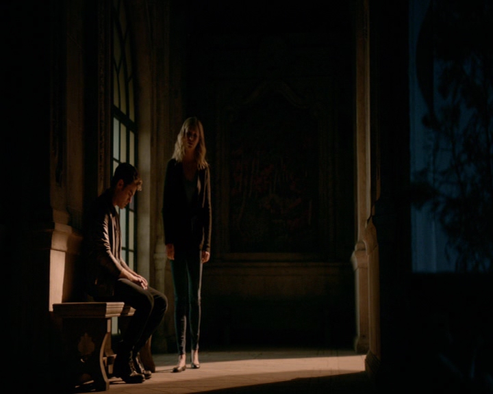 VampireDiaries-dot-nl_VampireDiaries-8x06DetouredOnSomeRandomBackwoodsPathToHell1962.jpg