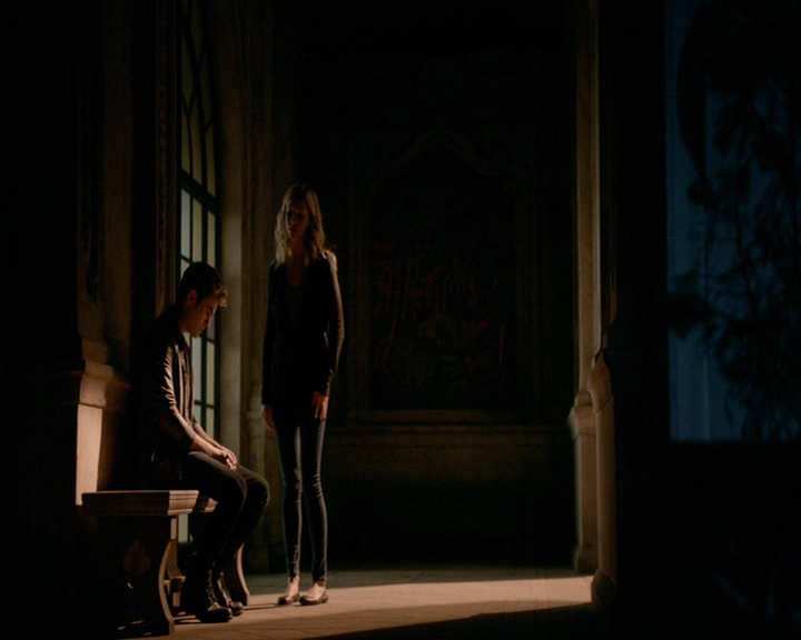 VampireDiaries-dot-nl_VampireDiaries-8x06DetouredOnSomeRandomBackwoodsPathToHell1963.jpg