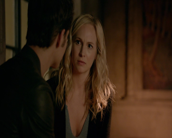 VampireDiaries-dot-nl_VampireDiaries-8x06DetouredOnSomeRandomBackwoodsPathToHell2024.jpg