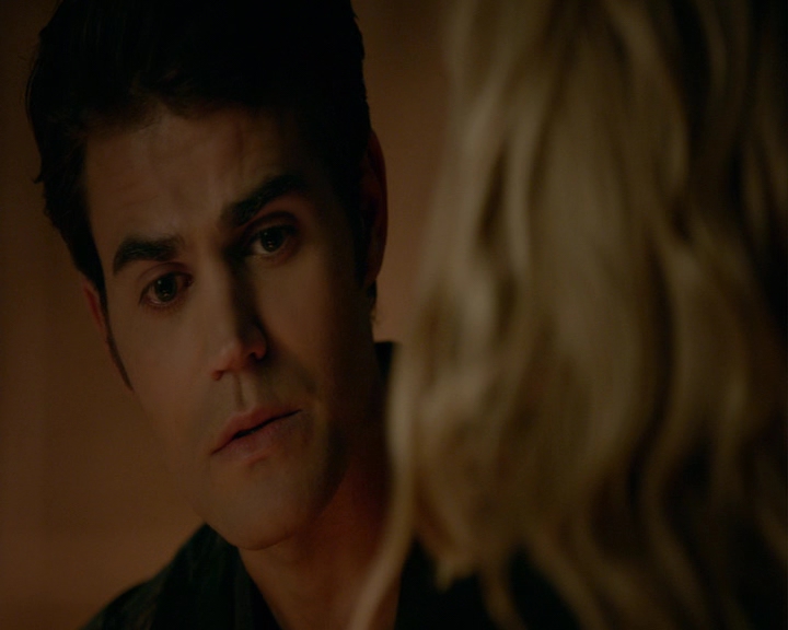 VampireDiaries-dot-nl_VampireDiaries-8x06DetouredOnSomeRandomBackwoodsPathToHell2037.jpg