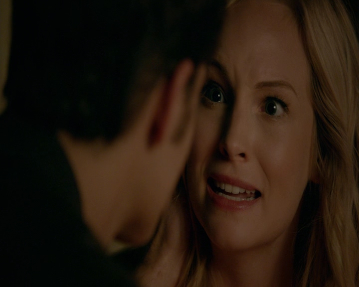 VampireDiaries-dot-nl_VampireDiaries-8x06DetouredOnSomeRandomBackwoodsPathToHell2060.jpg