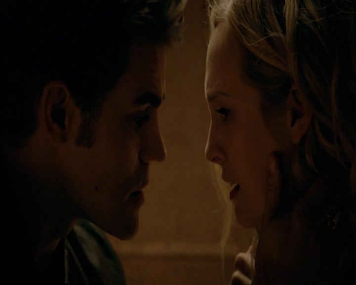 VampireDiaries-dot-nl_VampireDiaries-8x06DetouredOnSomeRandomBackwoodsPathToHell2073.jpg