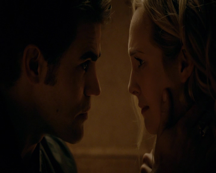 VampireDiaries-dot-nl_VampireDiaries-8x06DetouredOnSomeRandomBackwoodsPathToHell2077.jpg